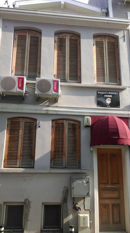 Eagles Budget Home Istanbul Bagian luar foto